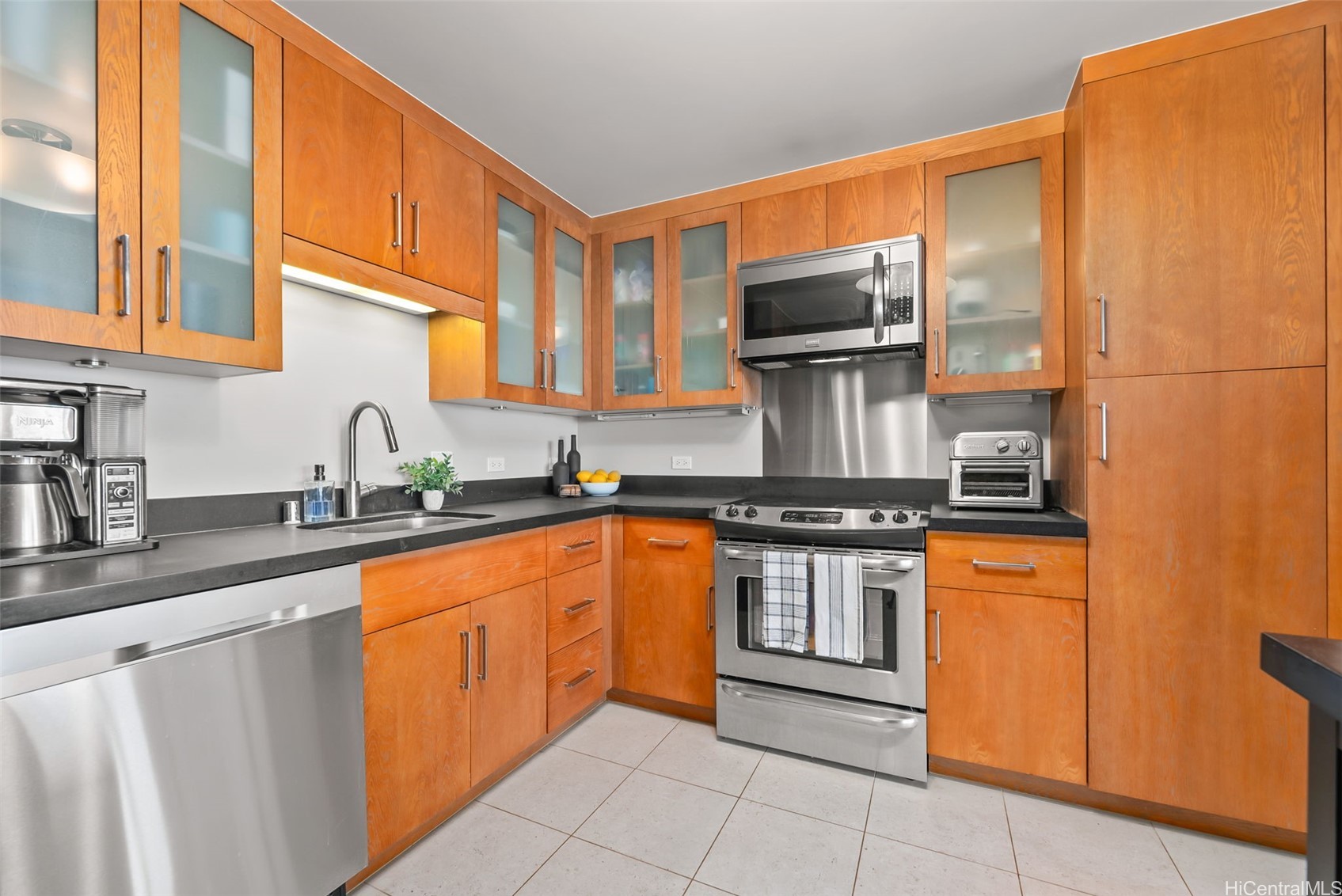 1009 Kapiolani Boulevard 4006 Property Photo 3