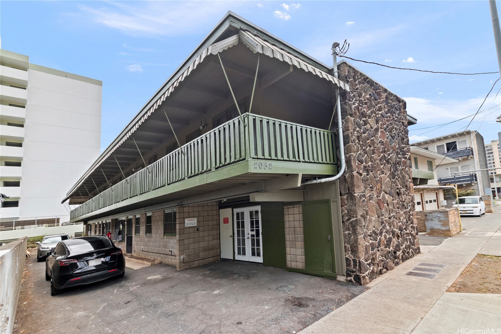2032 Kapiolani Boulevard Property Photo 1