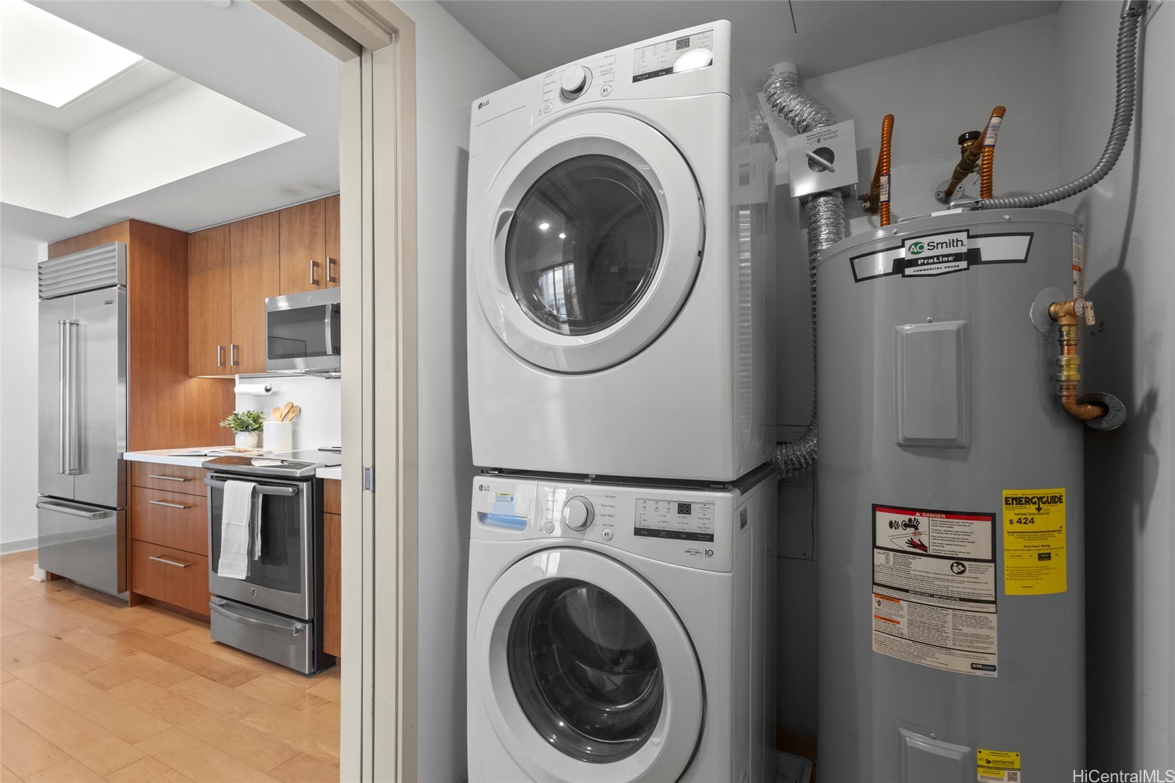 555 South Street 3805 Property Photo 5