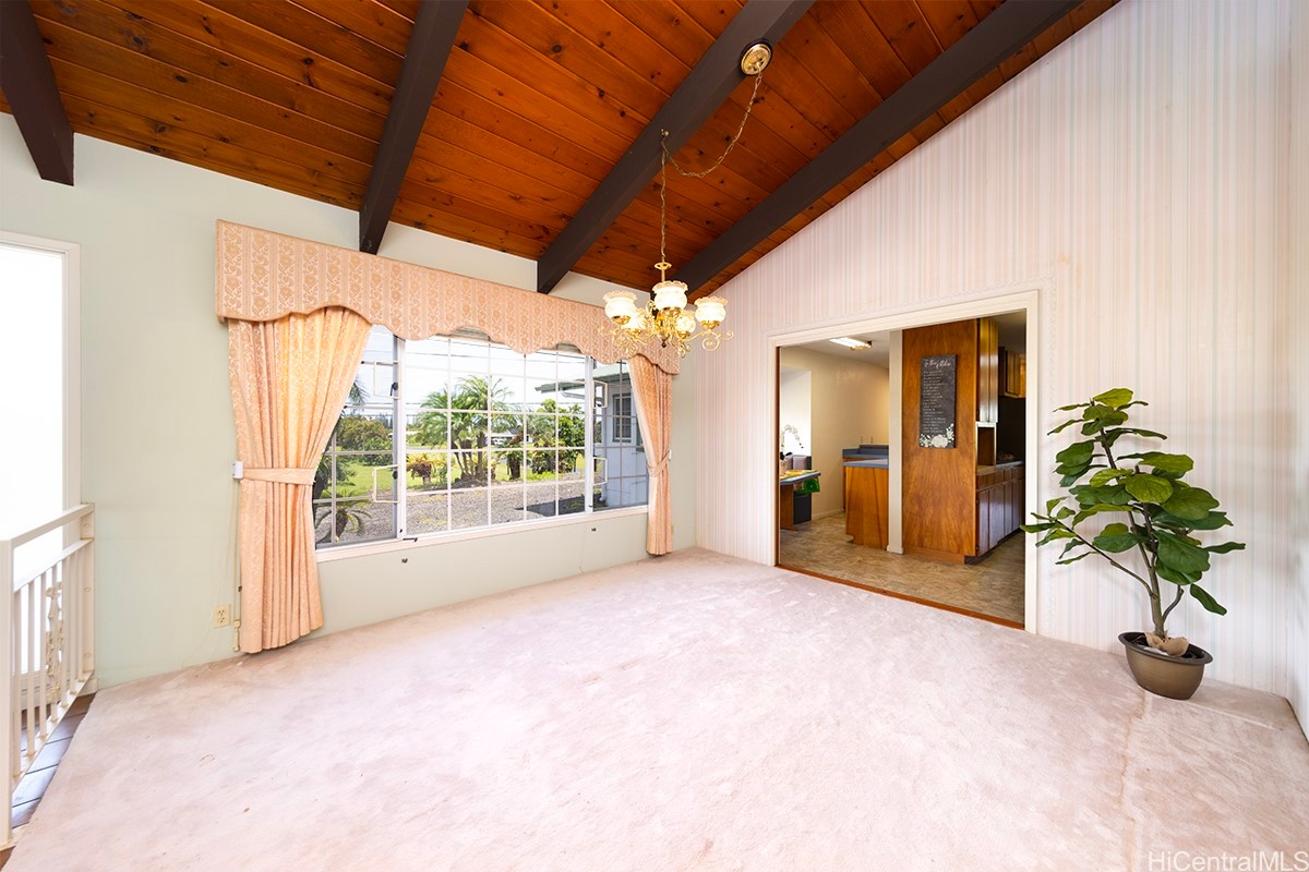272 Lama Street Property Photo 8