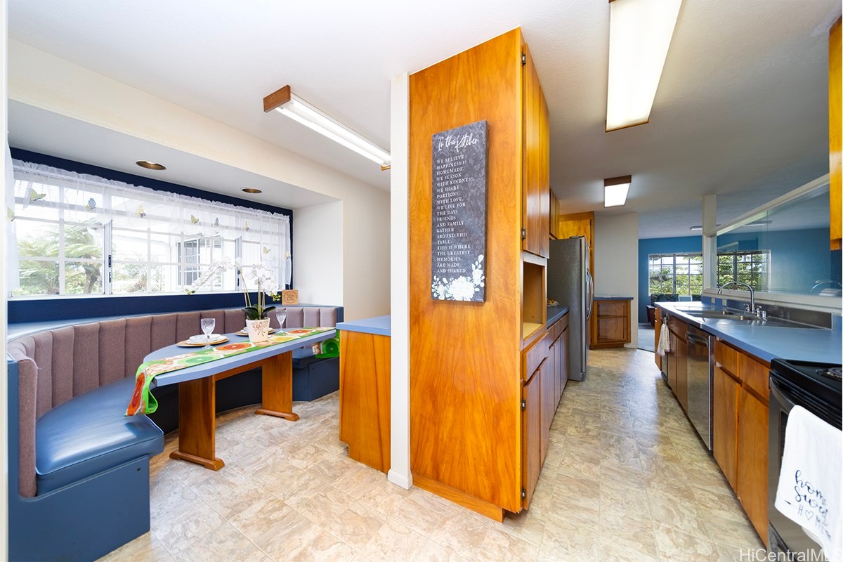 272 Lama Street Property Photo 10