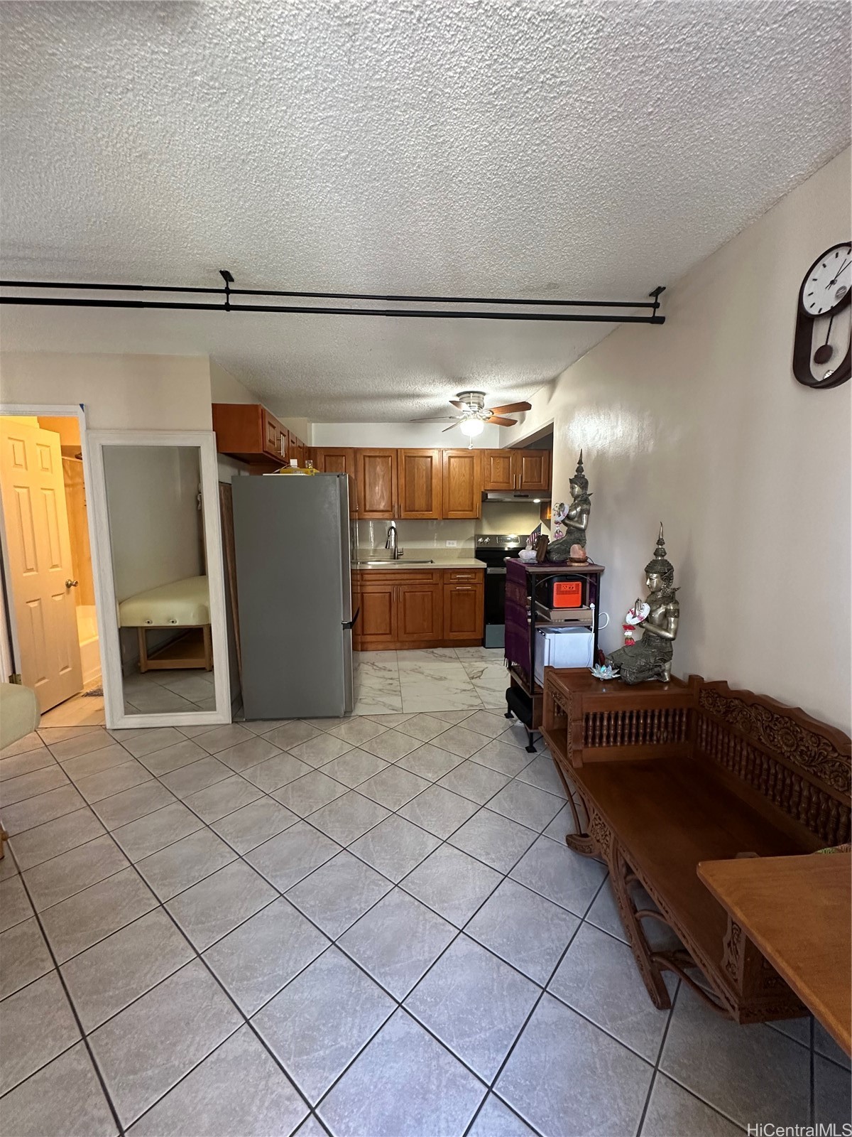 1440 Ward Avenue 301 Property Photo 6