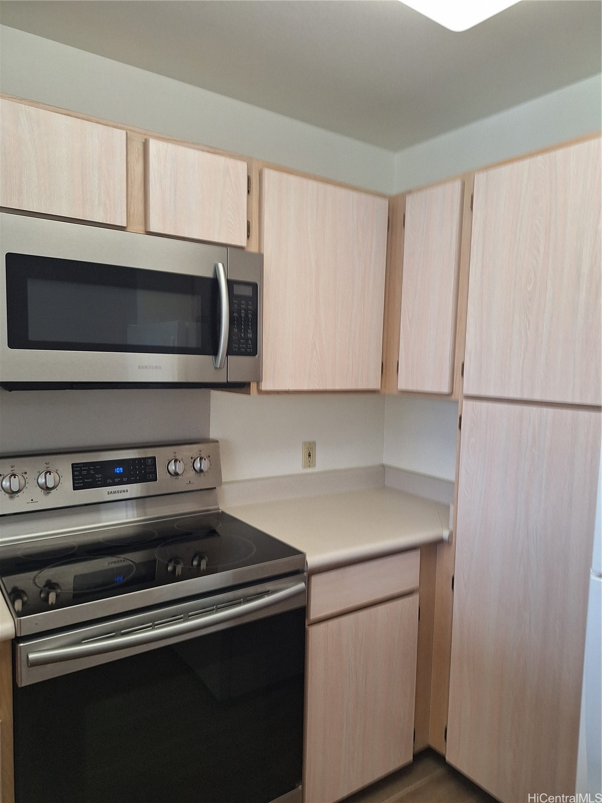 95-1037 Koolani Drive 60 Property Photo 8