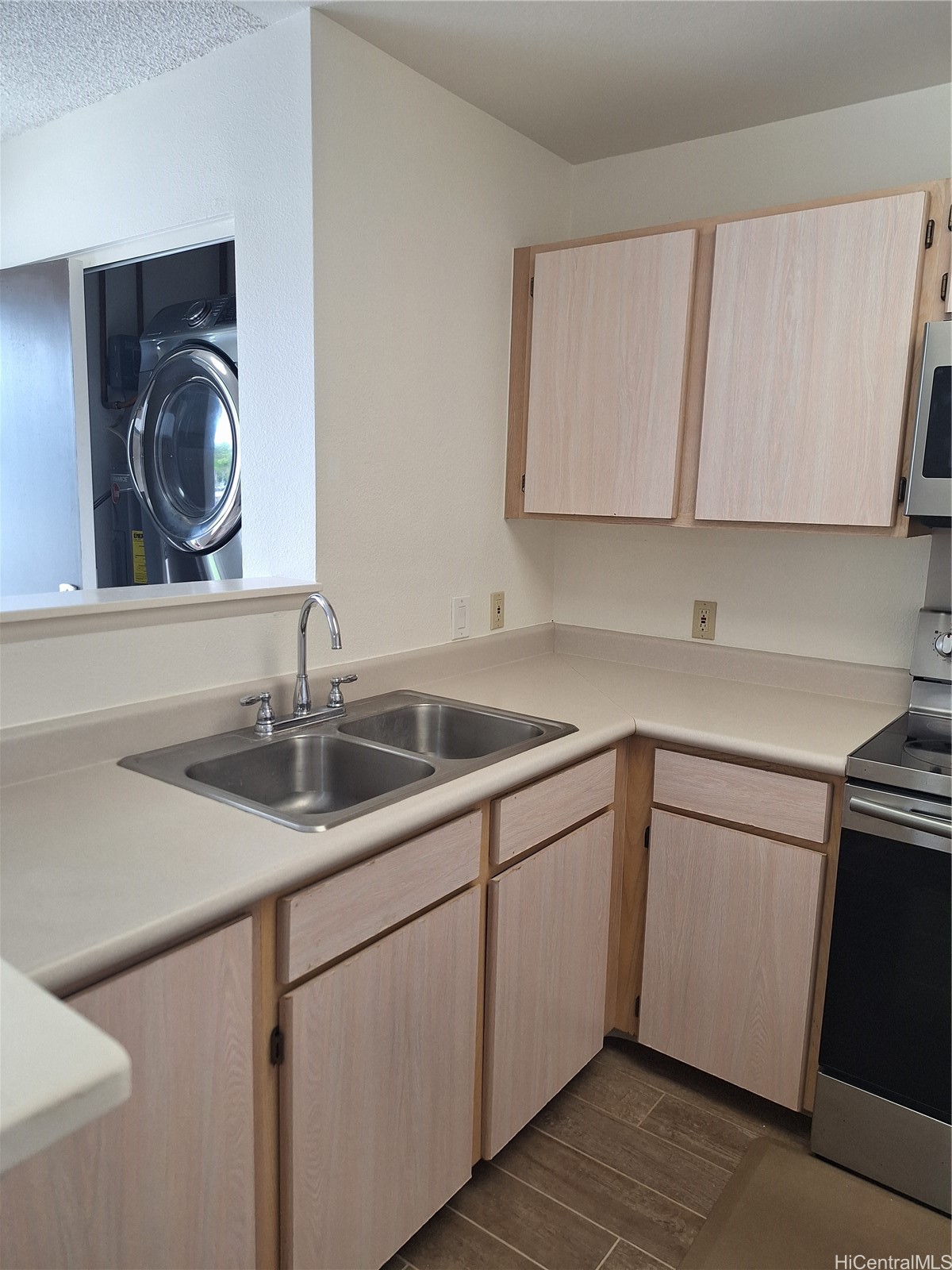 95-1037 Koolani Drive 60 Property Photo 9