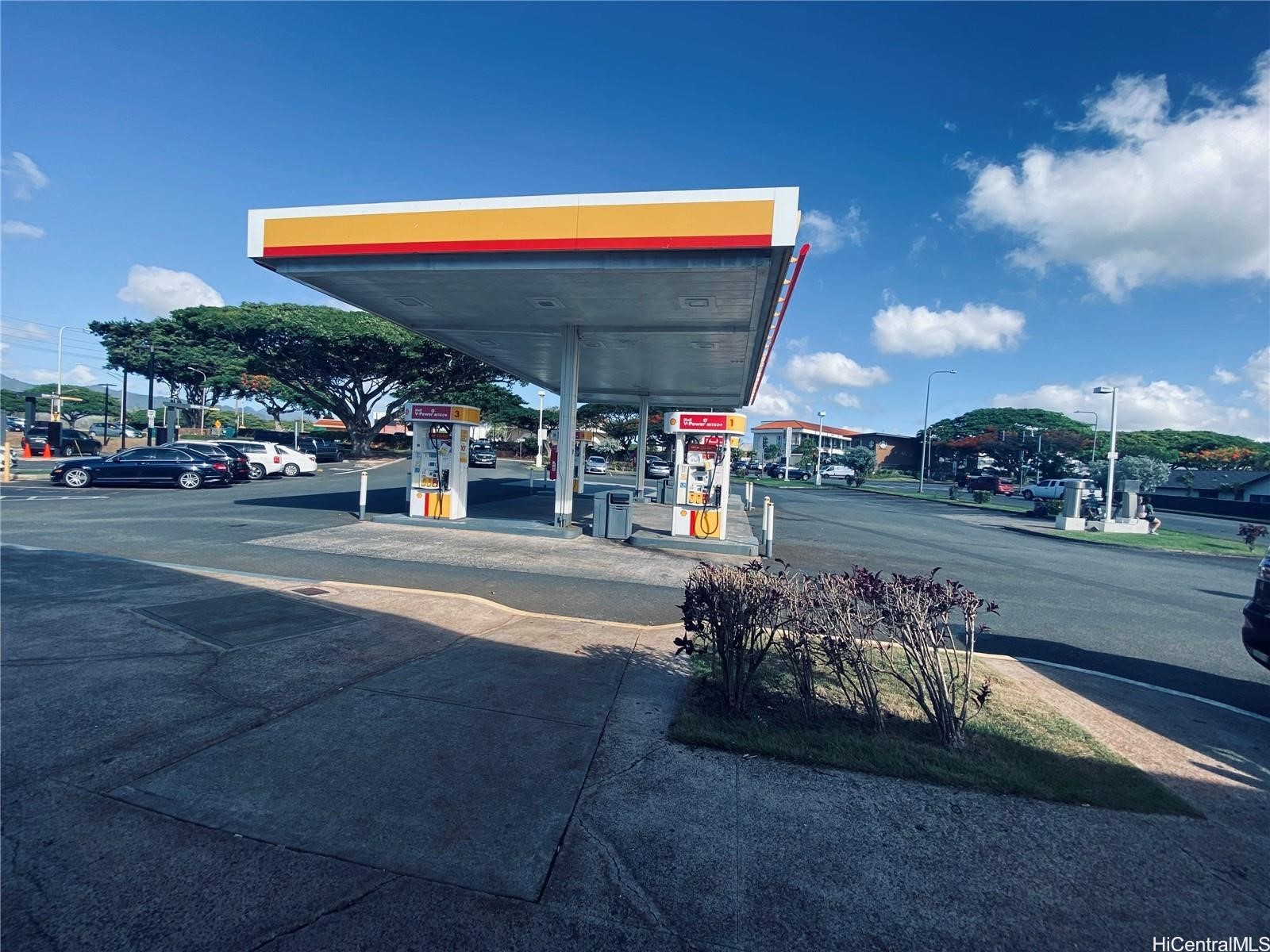 94-1015 Ka Uka Boulevard Property Photo 4