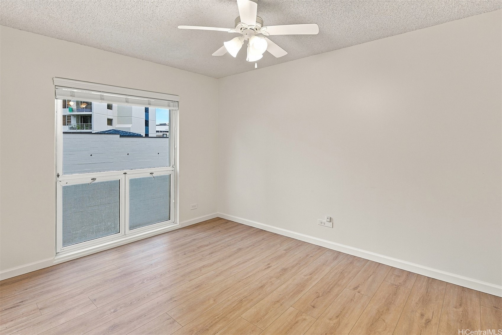469 Ena Road 601 Property Photo 15