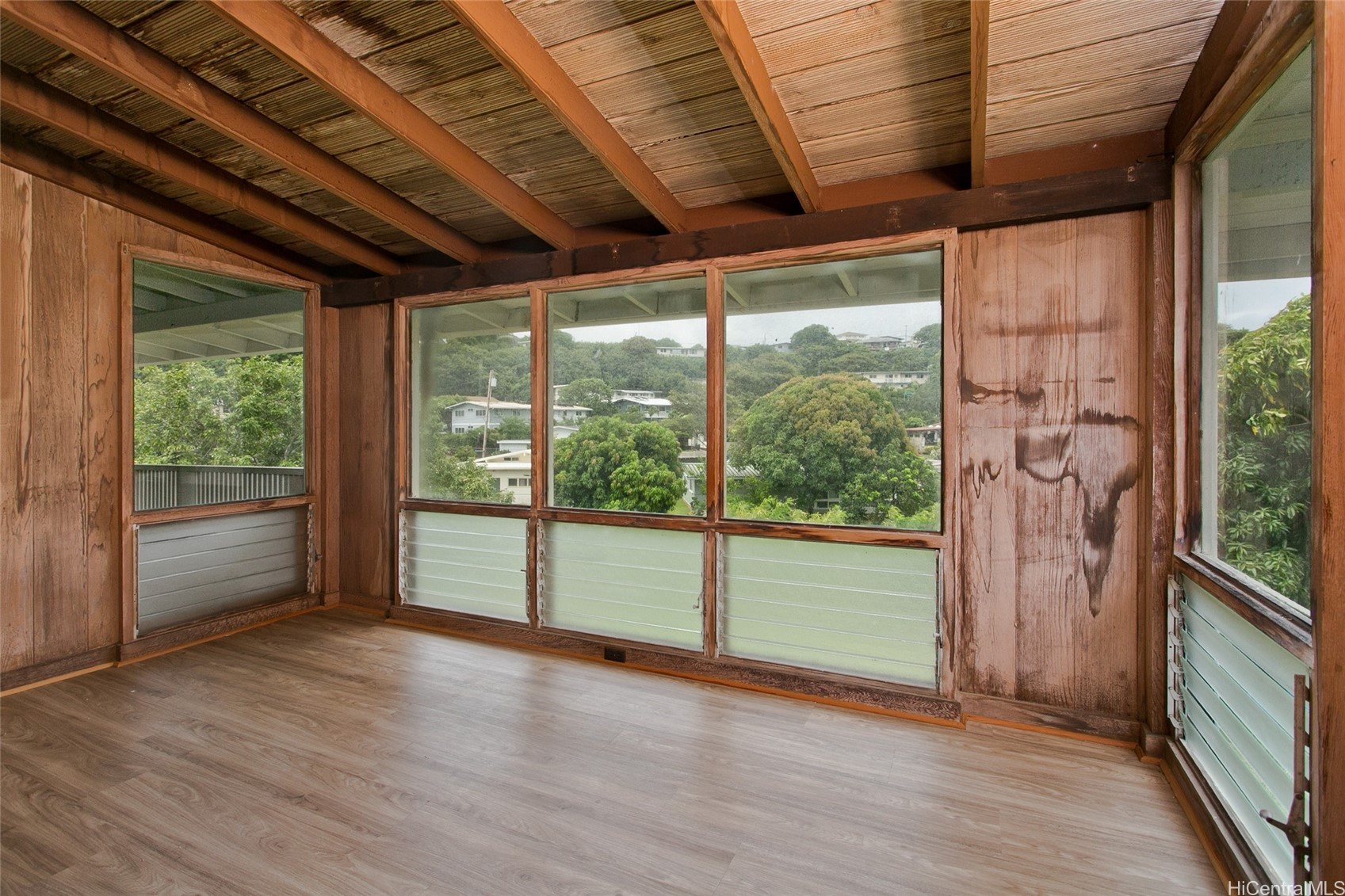 1563 Onipaa Street Property Photo 3