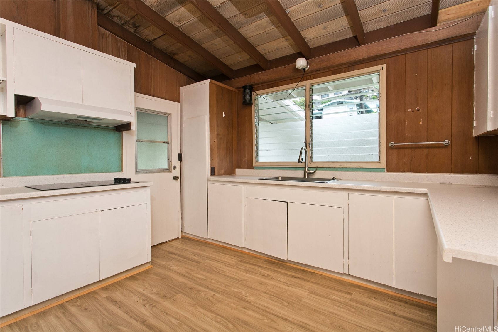 1563 Onipaa Street Property Photo 8