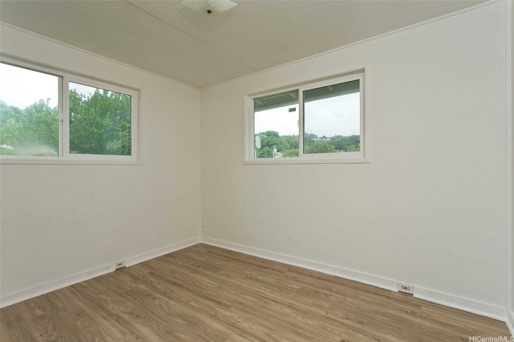 1563 Onipaa Street Property Photo 12
