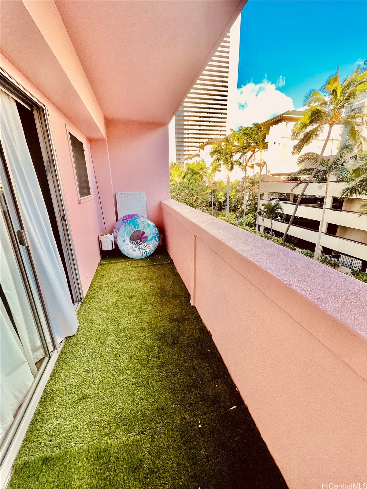2118 Kuhio Avenue 402 Property Photo 16