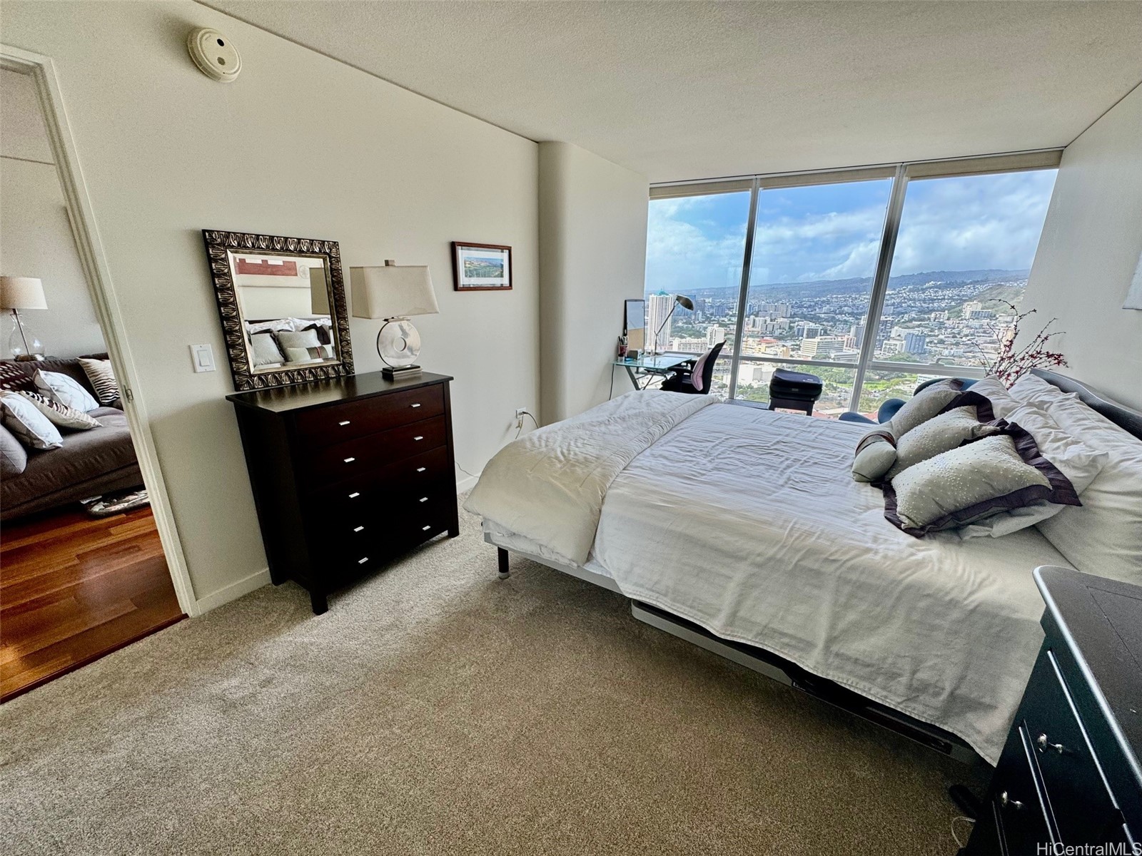 1288 Kapiolani Boulevard I4709 Property Photo 6