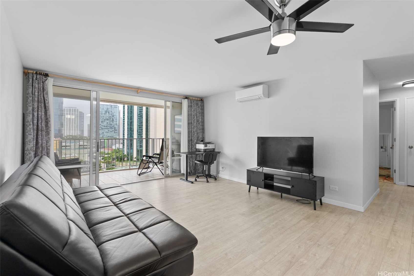 1350 Ala Moana Boulevard 1411 Property Photo 4