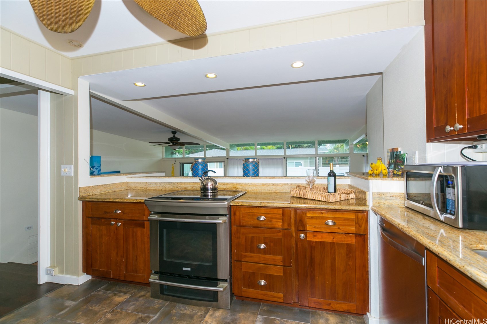 307 Wanaao Road Property Photo 6