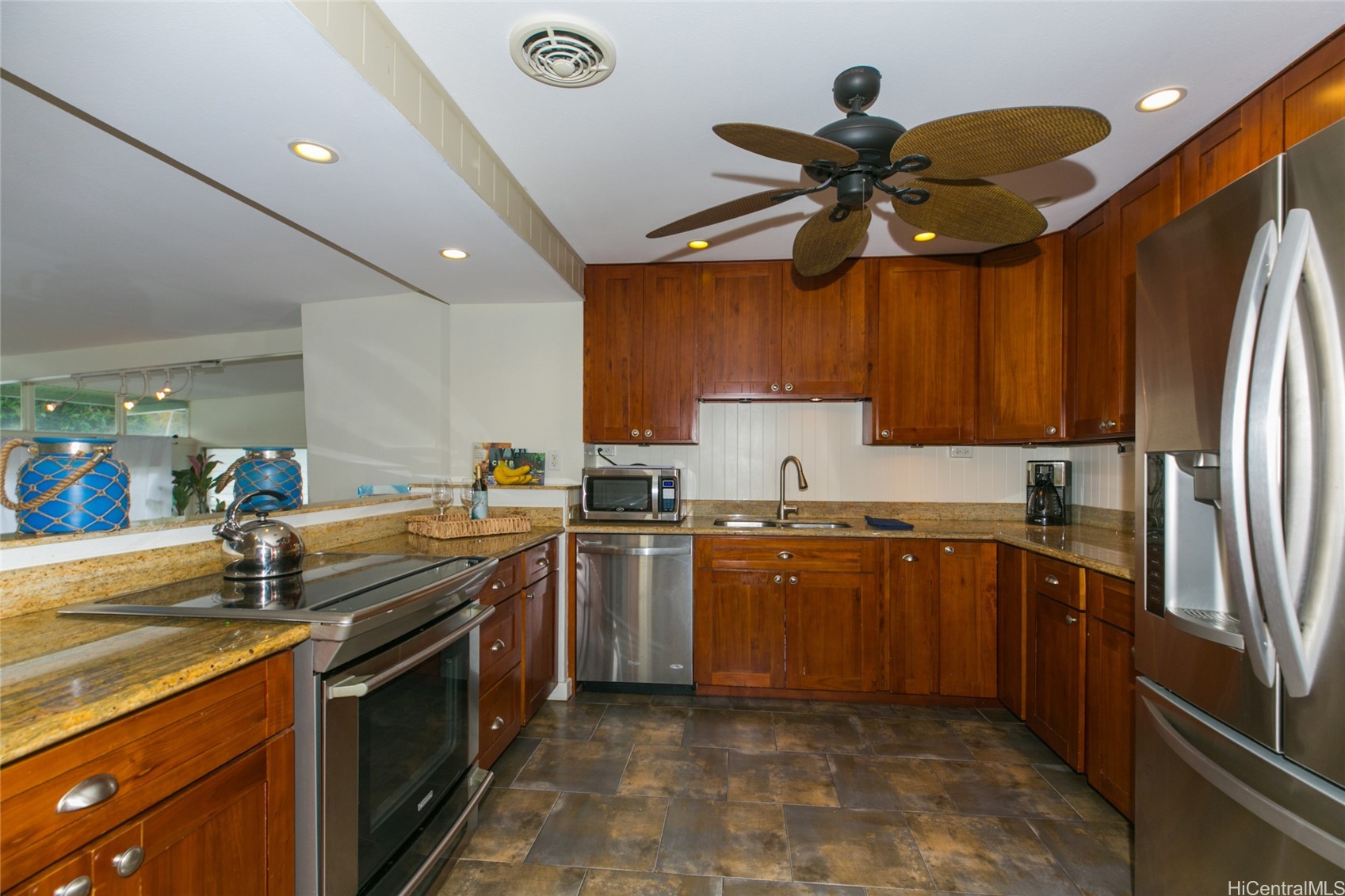 307 Wanaao Road Property Photo 8
