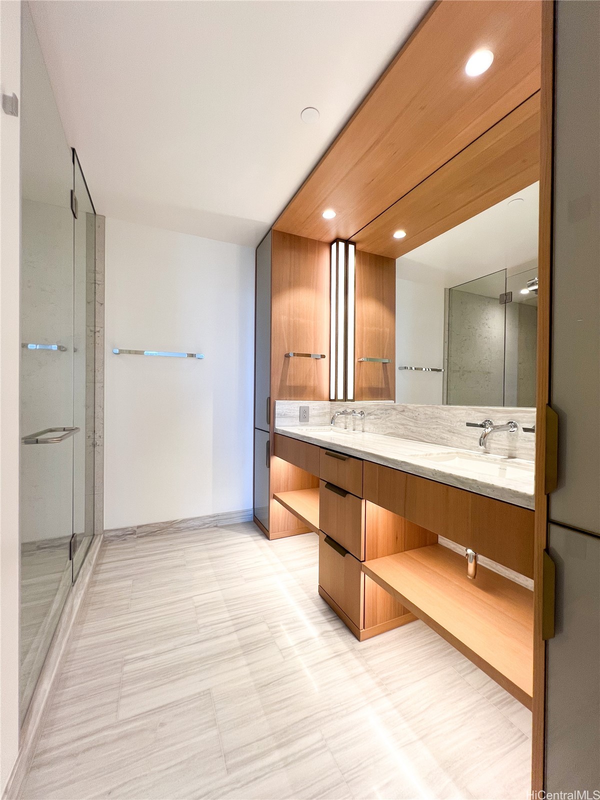 1100 Ala Moana Boulevard 2502 Property Photo 7