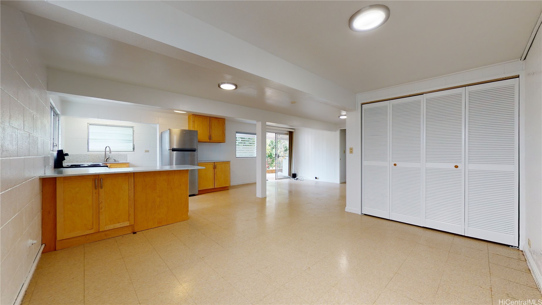 2128 Gertz Lane E Property Photo 6
