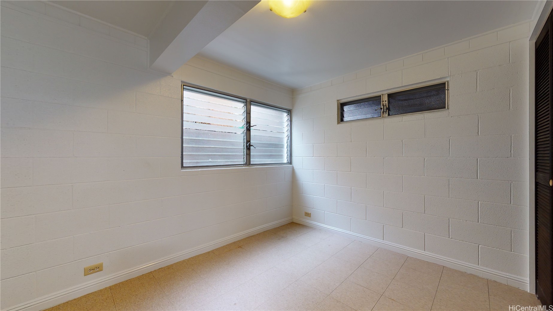 2128 Gertz Lane E Property Photo 11