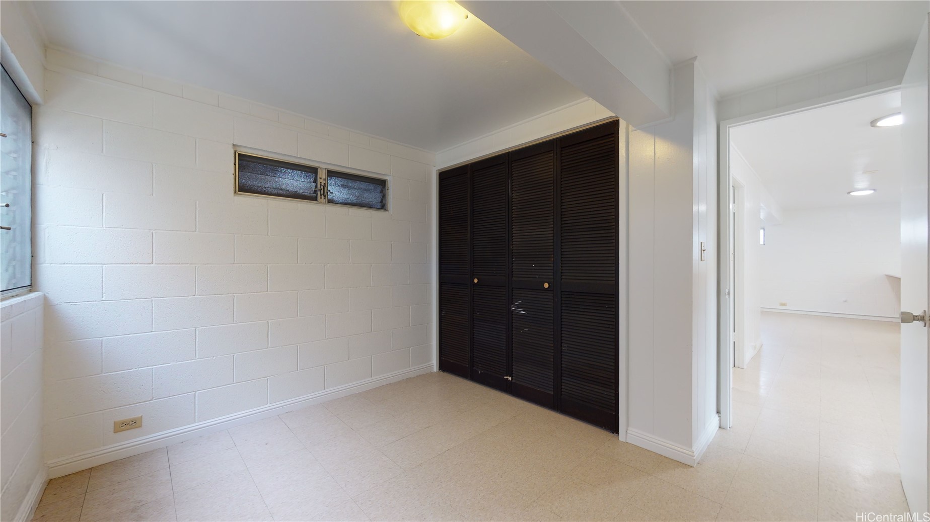 2128 Gertz Lane E Property Photo 12