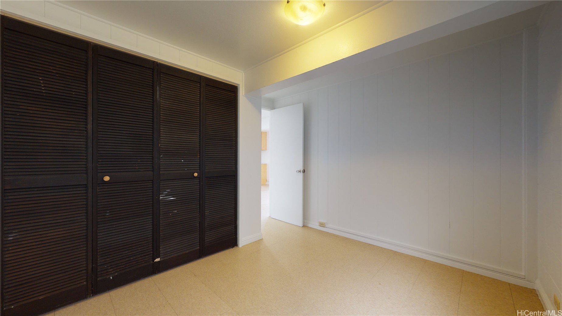 2128 Gertz Lane E Property Photo 13