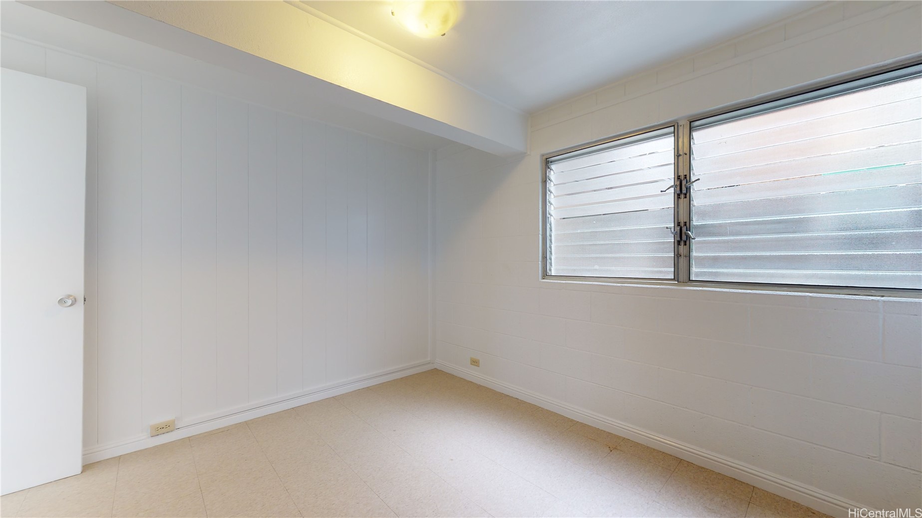 2128 Gertz Lane E Property Photo 14