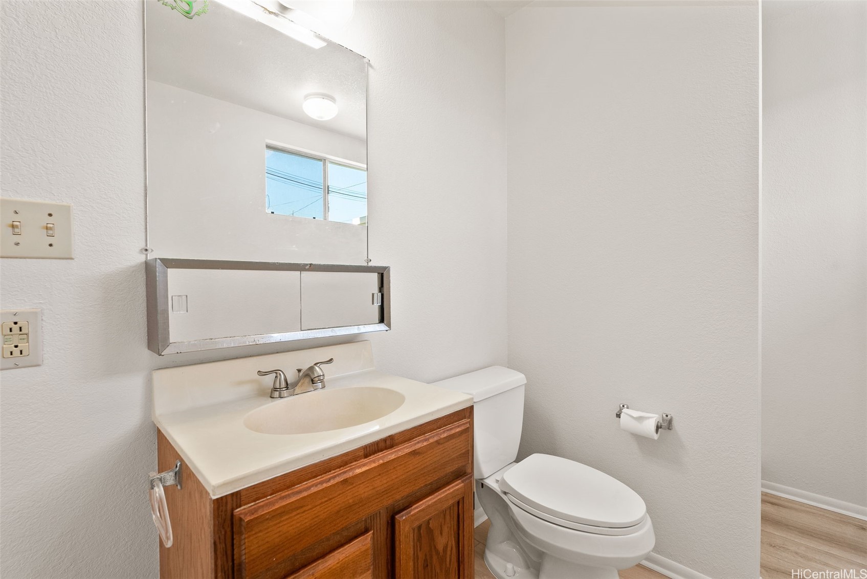 2121 Bachelot Street Property Photo 7
