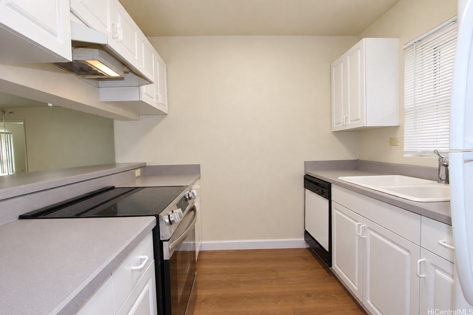 3075 Ala Poha Place 405 Property Photo 3