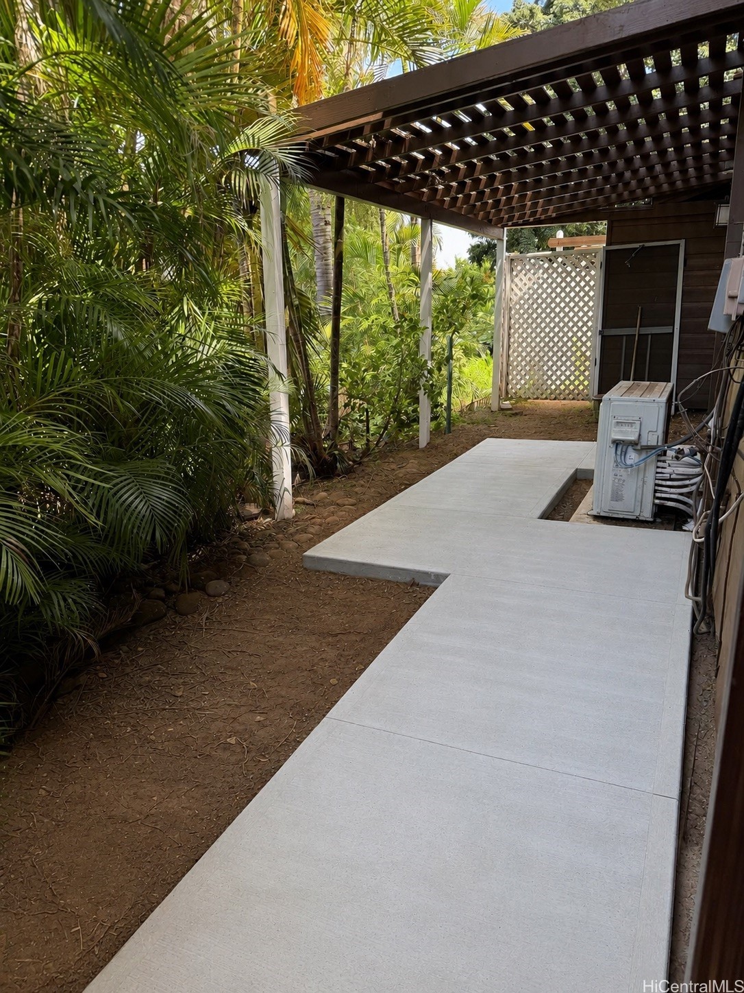 277 Keonekai Road Property Photo 4