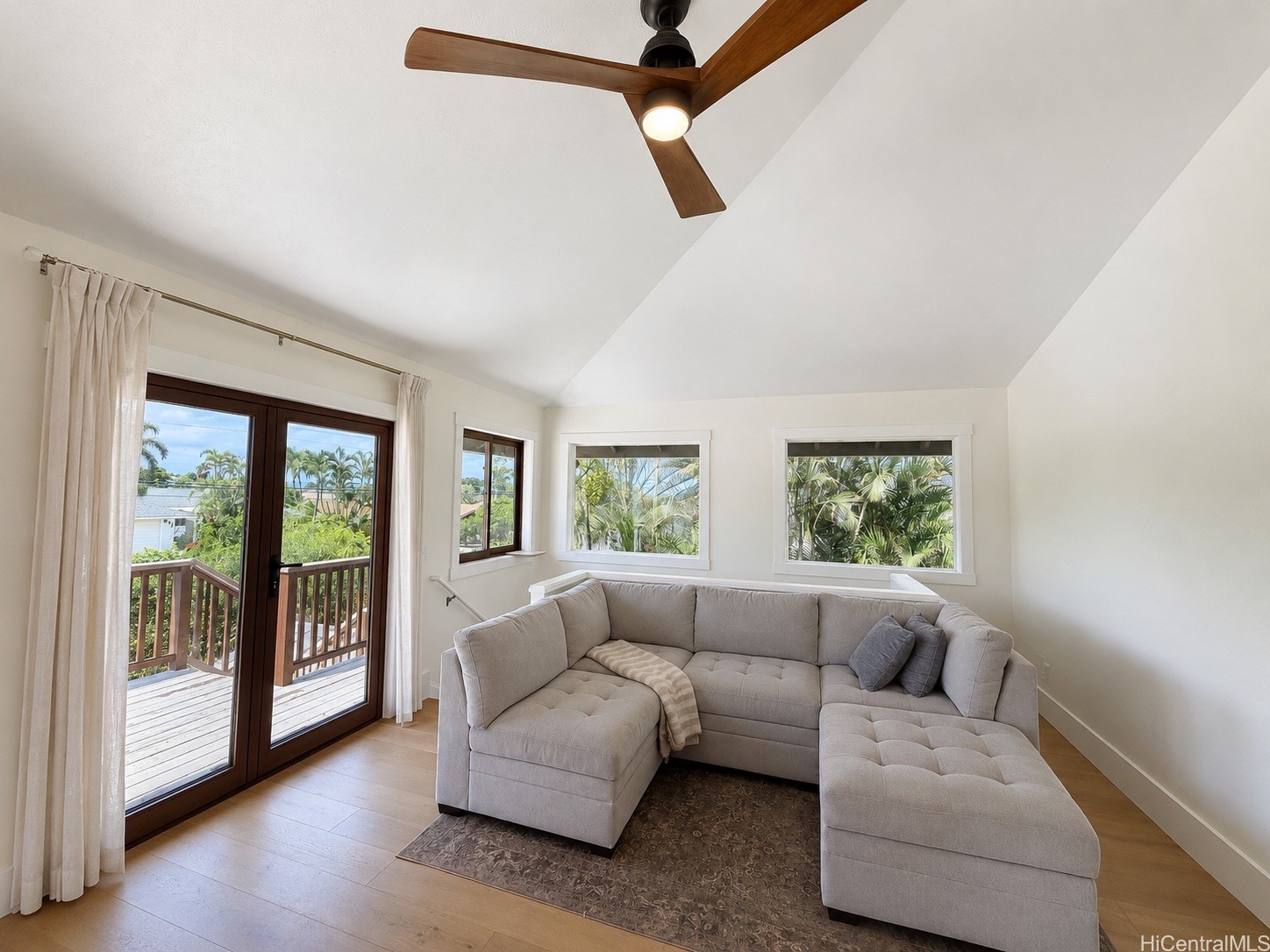 277 Keonekai Road Property Photo 7