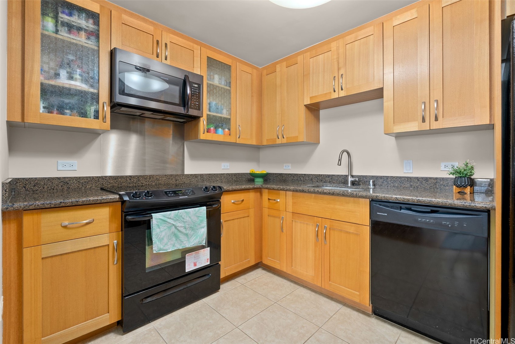 1009 Kapiolani Boulevard 709 Property Photo 4