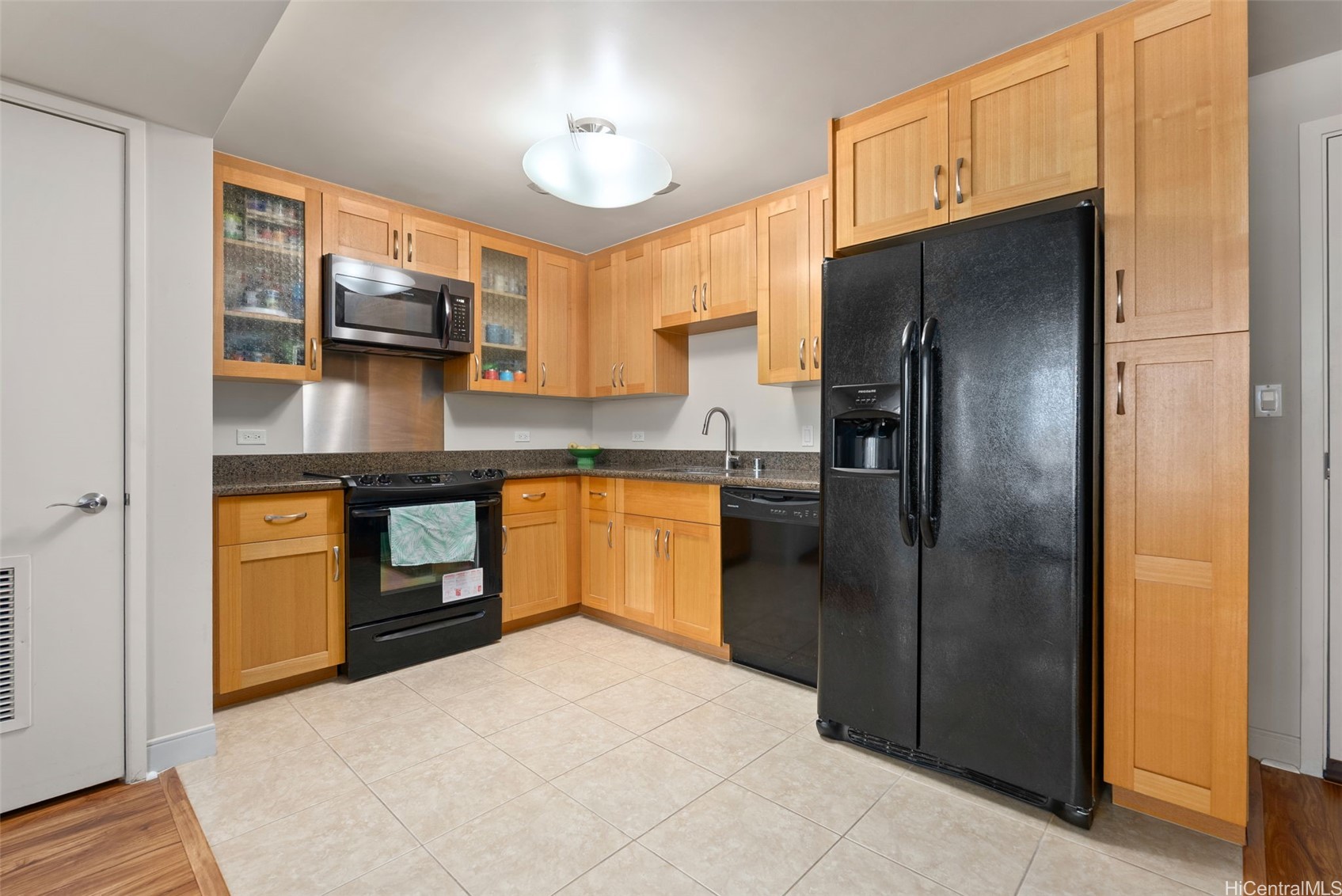 1009 Kapiolani Boulevard 709 Property Photo 5