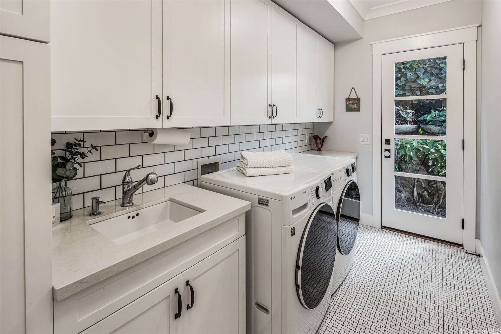 4315-a Panini Loop Property Photo 18