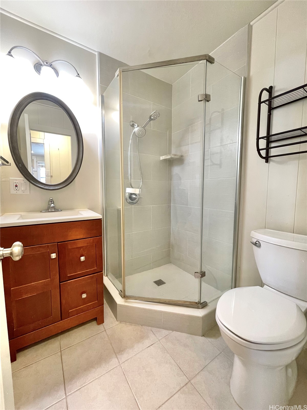 1025 Spencer Street Property Photo 5