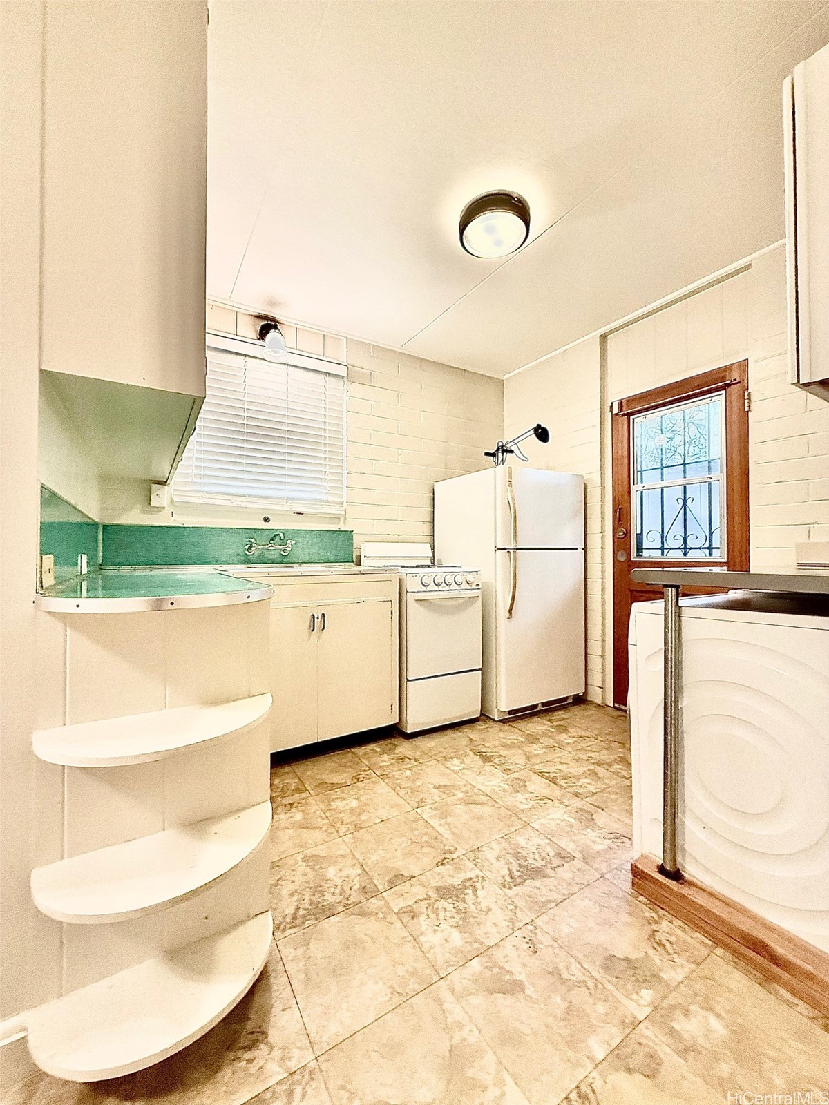 1025 Spencer Street Property Photo 19