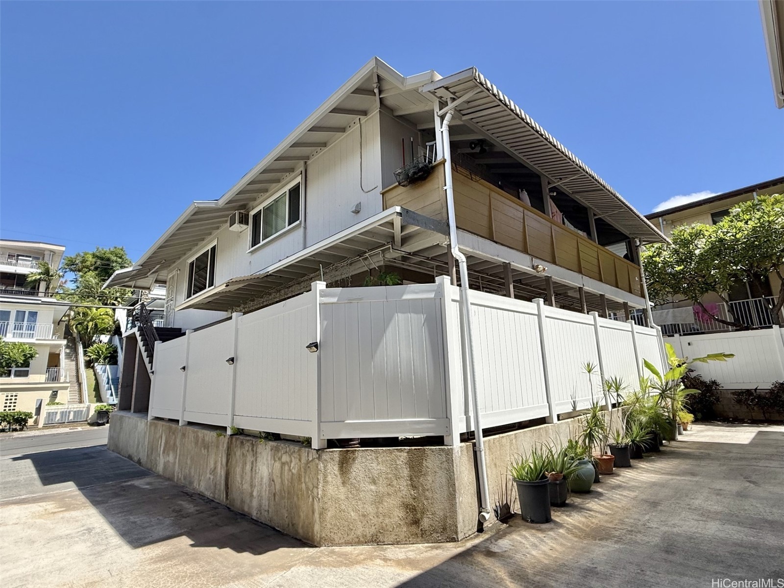 1025 Spencer Street Property Photo 24