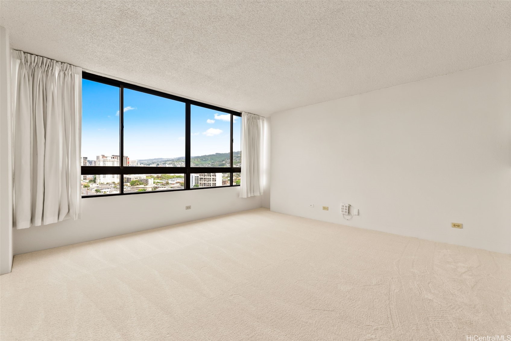 2499 Kapiolani Boulevard 1502 Property Photo 3