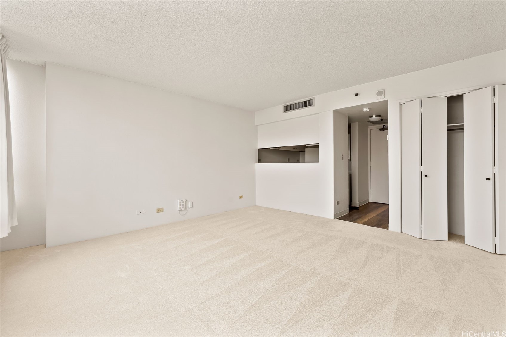 2499 Kapiolani Boulevard 1502 Property Photo 5