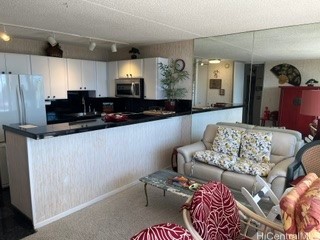 411 Hobron Lane 3507 Property Photo 2