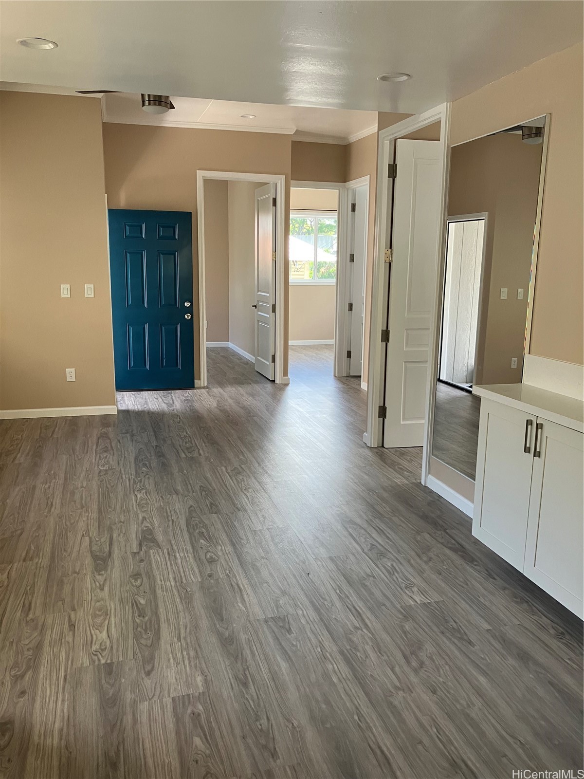 1713 Mutual Lane Property Photo 3