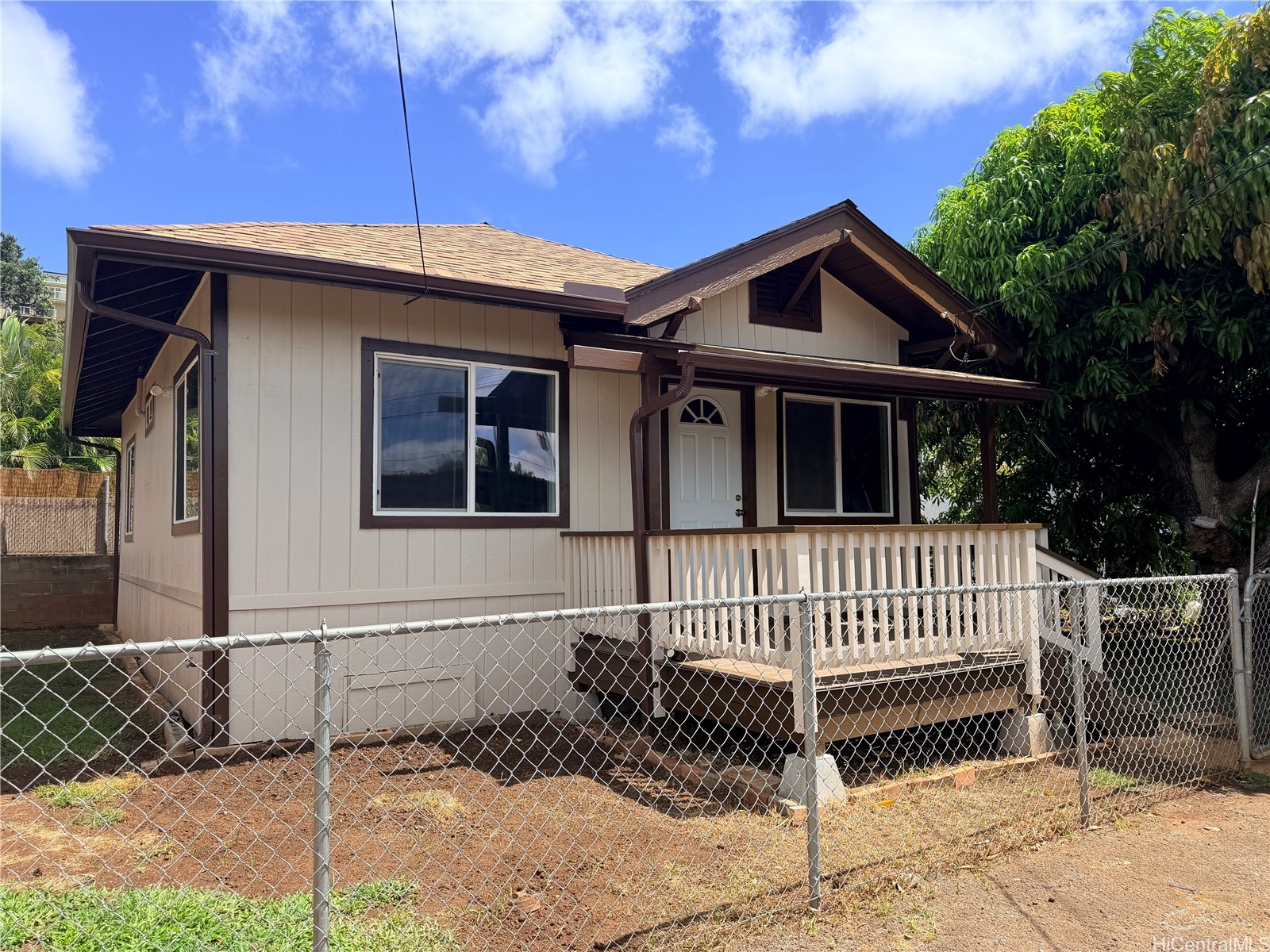 3515 Maluhia Street Property Photo 1