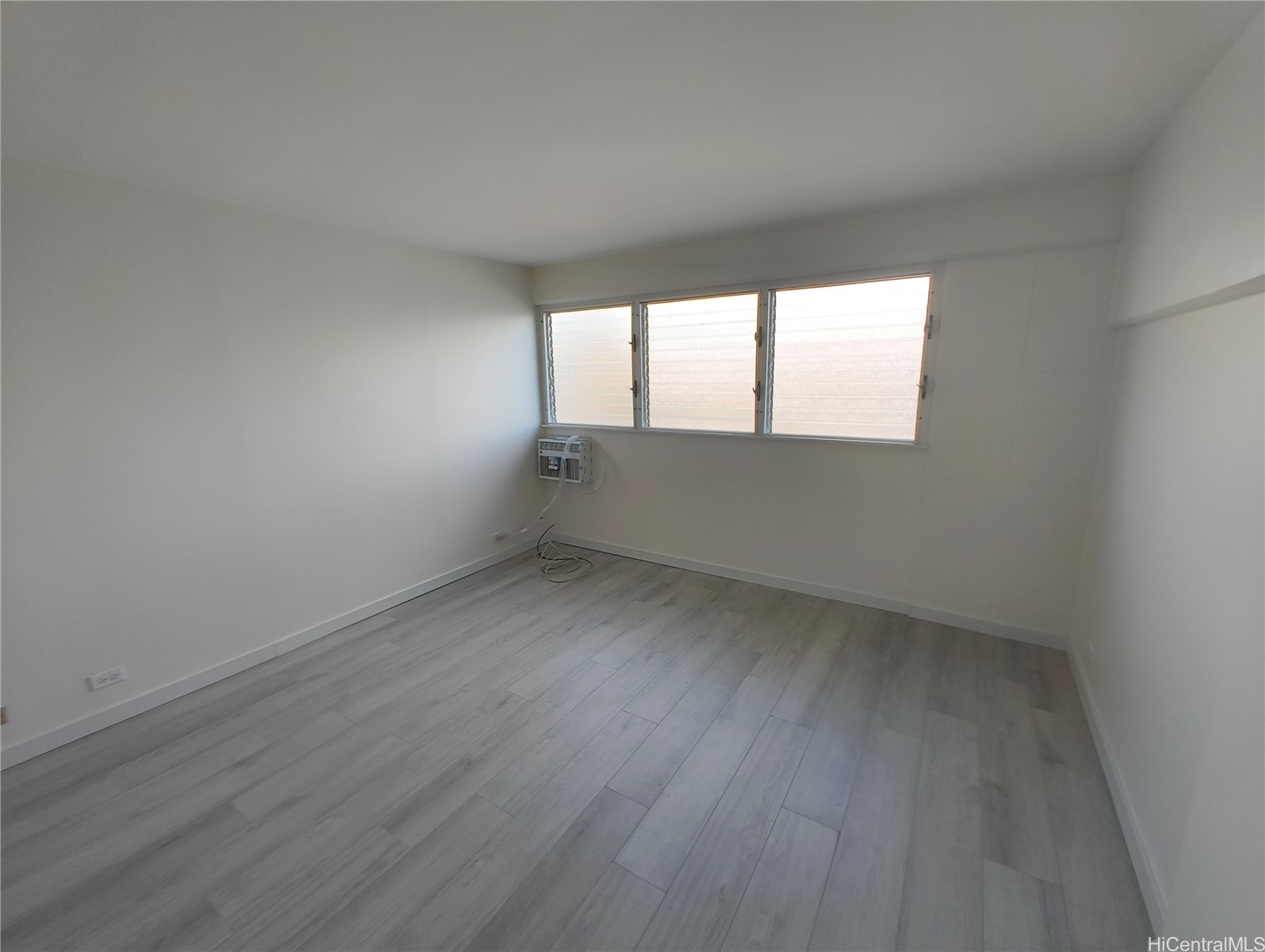 711 Kamuela Avenue Property Photo 2