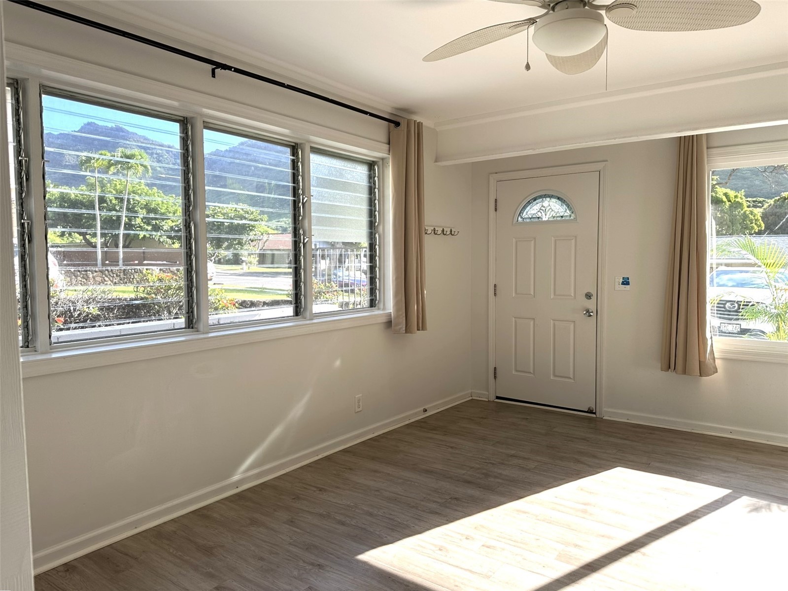 588 Pepeekeo Place Property Photo 4