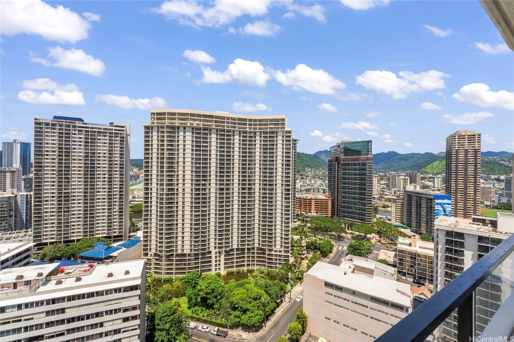 1910 Ala Moana Boulevard 26d Property Photo 6