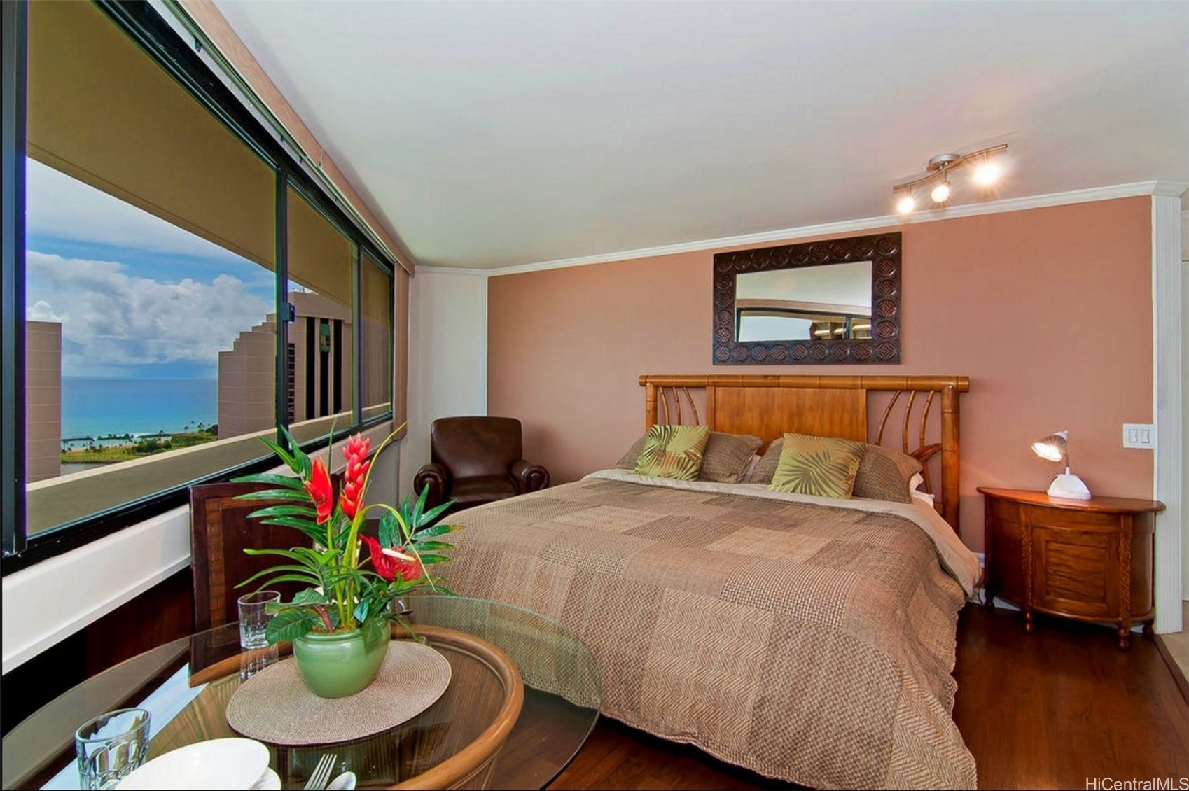 1700 Ala Moana Boulevard 3704 Property Photo 11