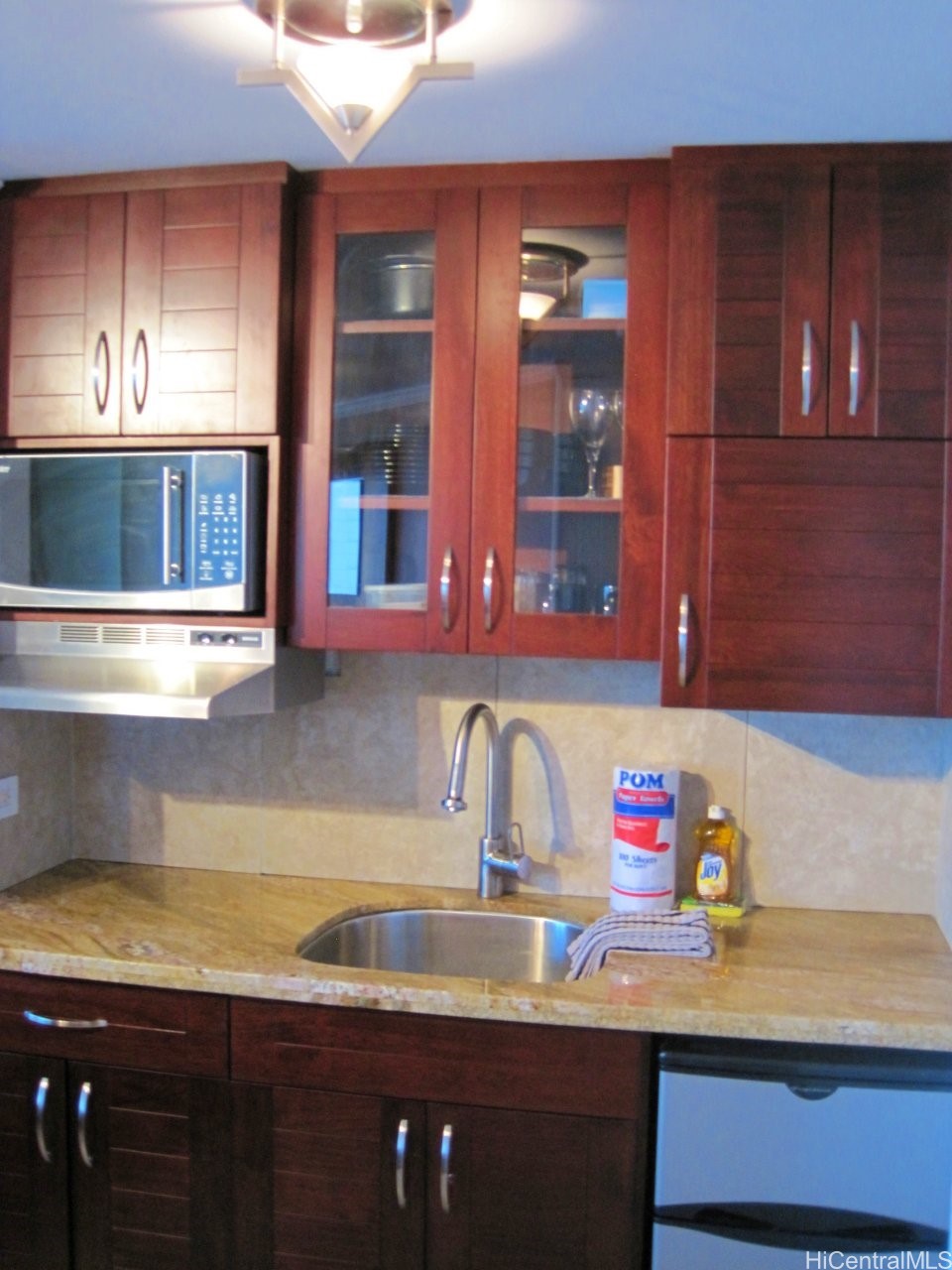 1700 Ala Moana Boulevard 3704 Property Photo 14