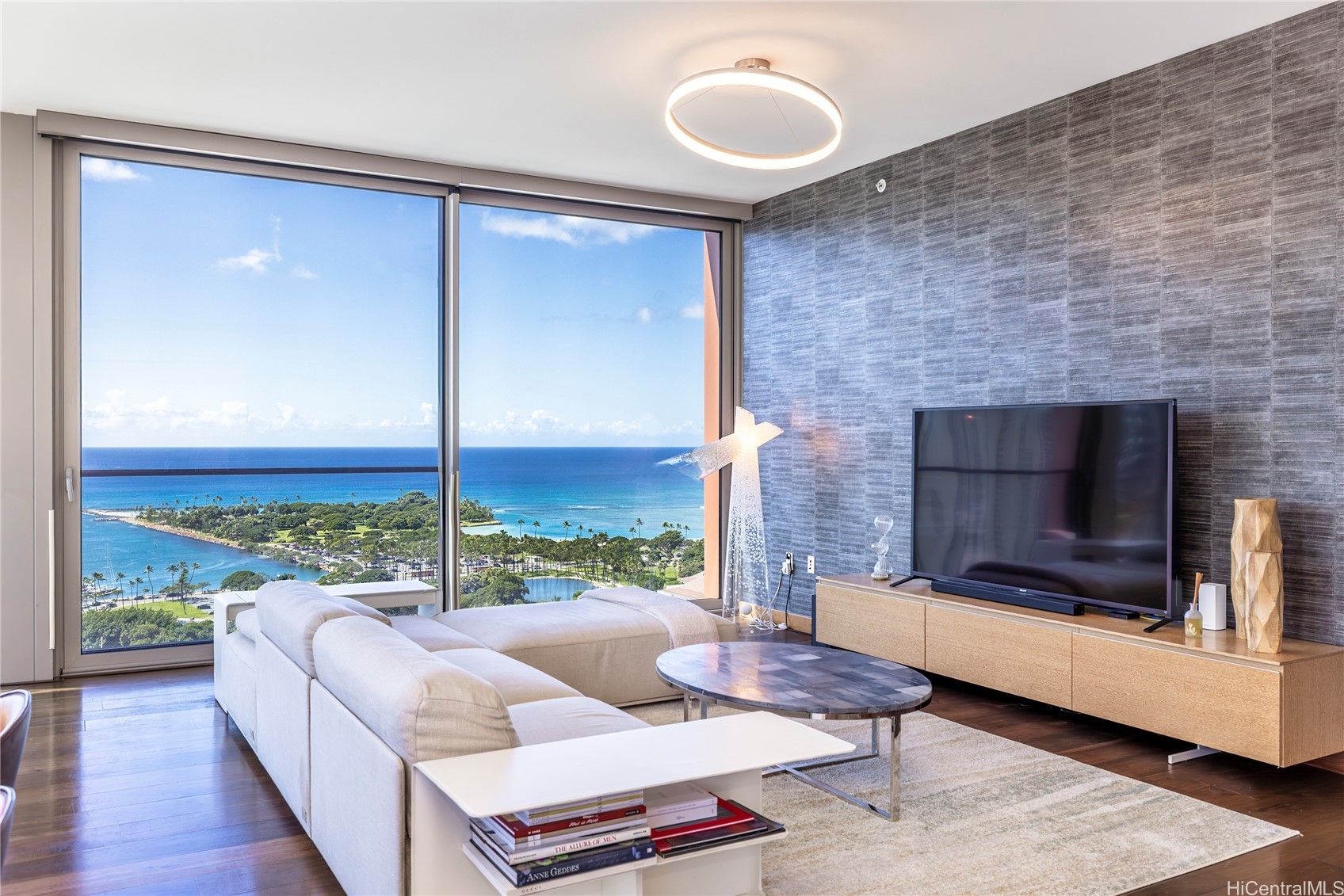 1555 Kapiolani Boulevard Ph2206 Property Photo 1