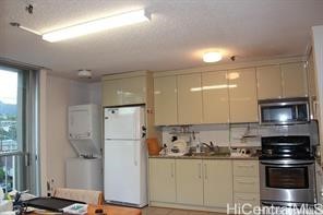 1226 Alexander Street 607 Property Photo 1