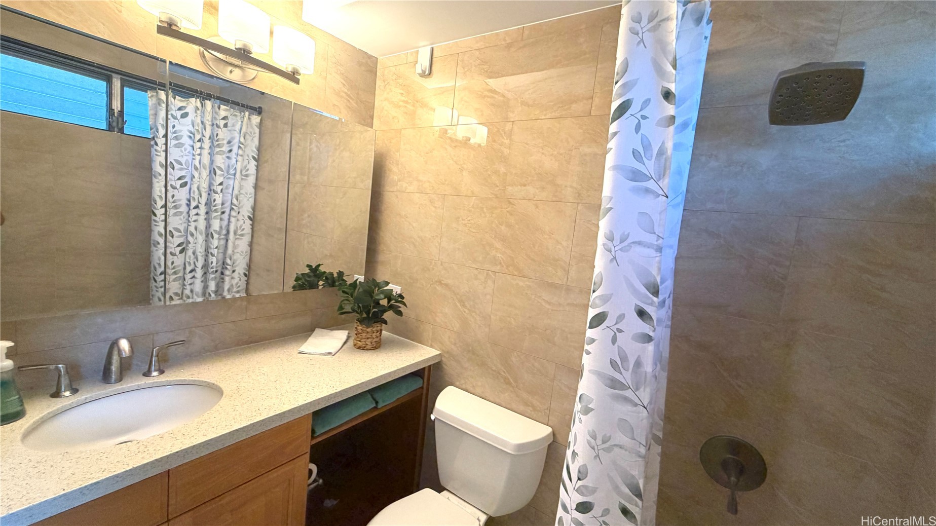 2222 Aloha Drive 302 Property Photo 21