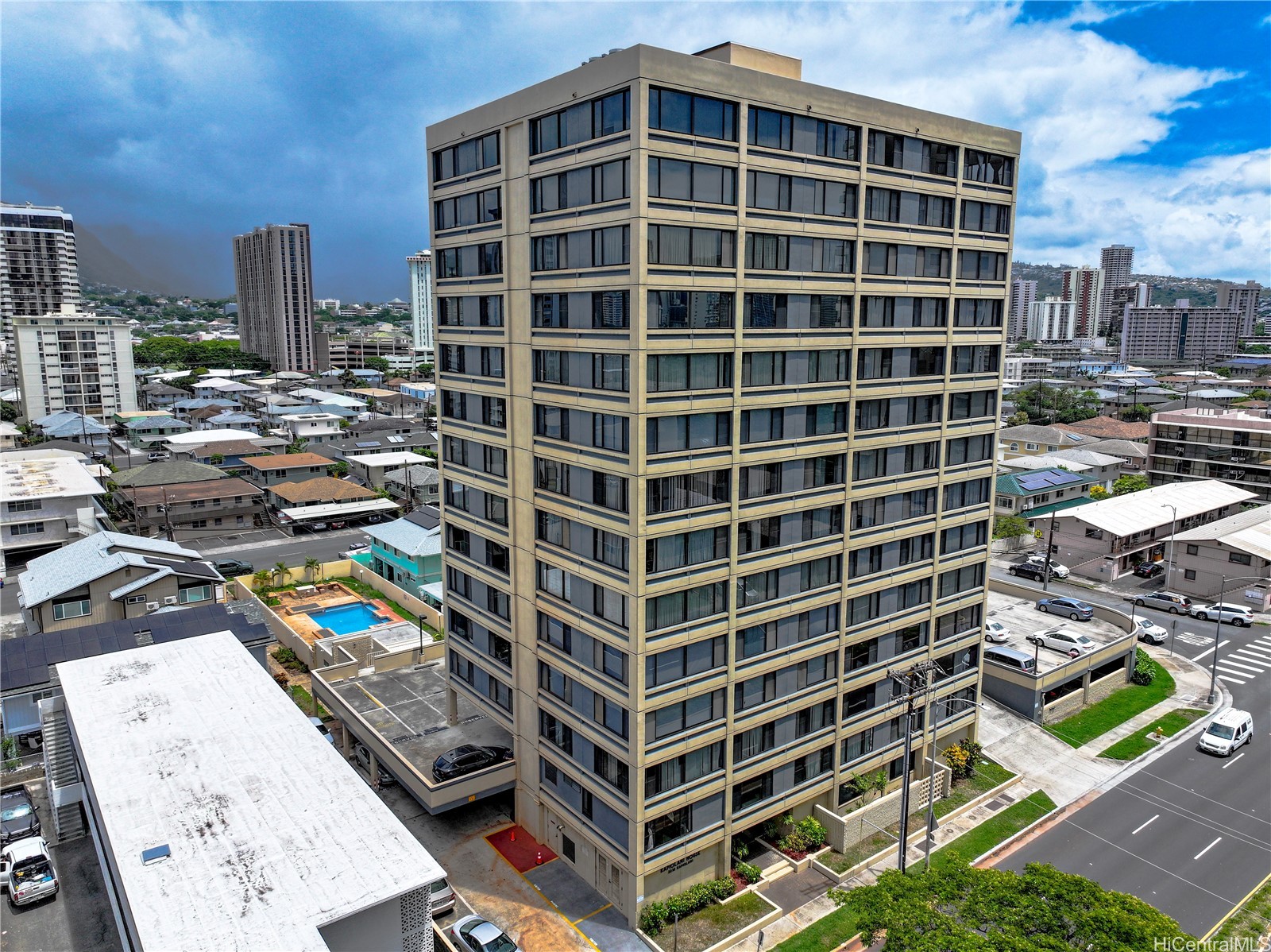 2232 Kapiolani Boulevard 404 Property Photo 1