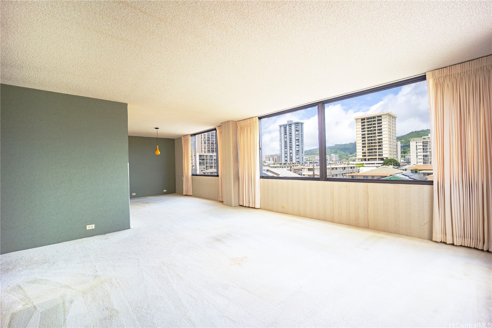 2232 Kapiolani Boulevard 404 Property Photo 2