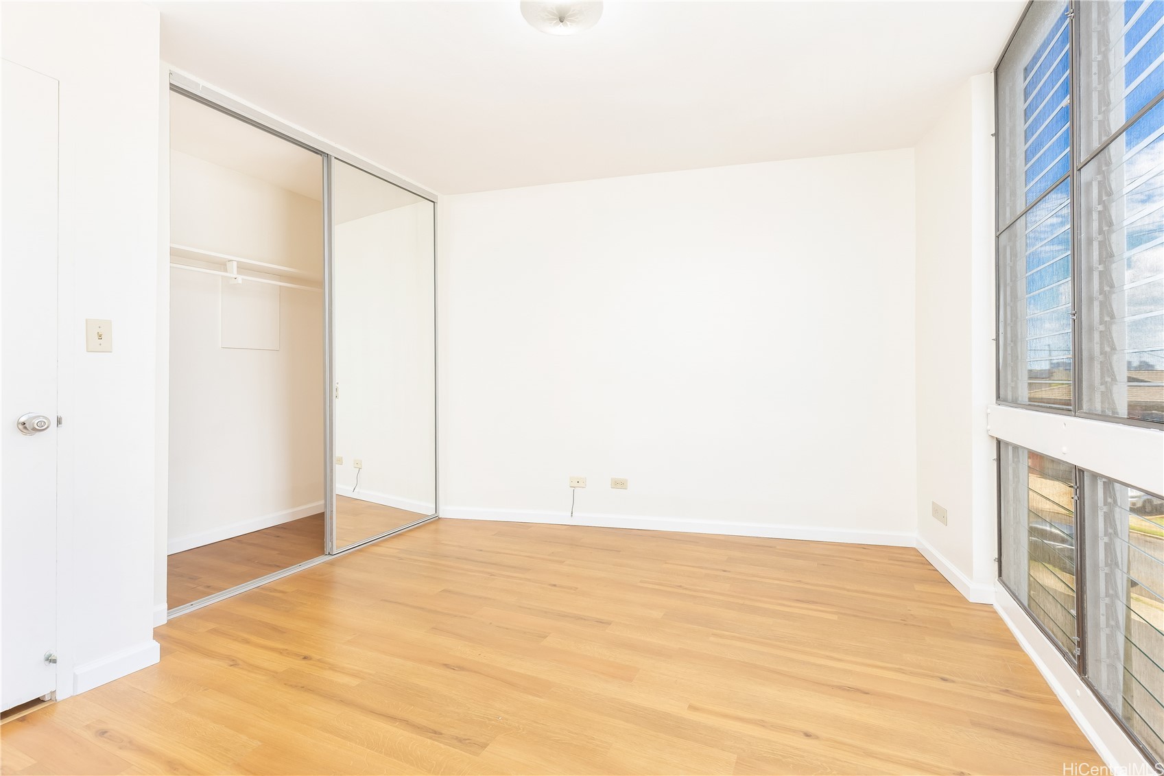 1139 9th Avenue 304 Property Photo 10
